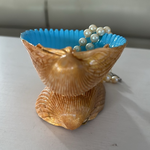 Seashell Jewelry Holder/Trinket Dish - Picture 4 of 4